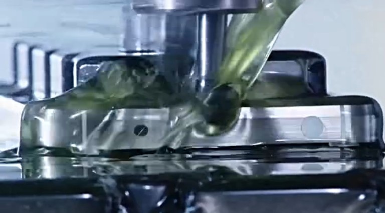 小米4、魅族MX4手機(jī)外殼加工用的是什么切削液？